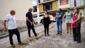 Obras de pavimentación y cambio de alcantarillado en el barrio 1º de Mayo, comuna 10 de Ibagué